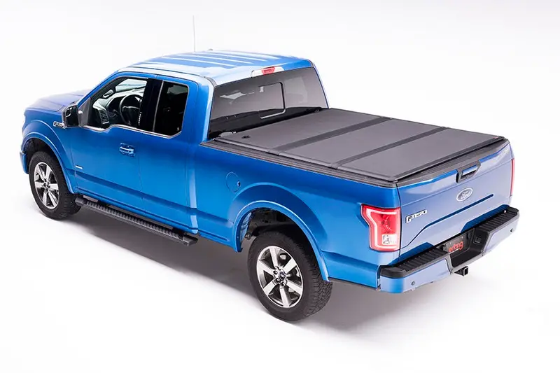 Extang Encore Hard Folding Tonneau Cover For 2016–2017 Toyota Tacoma – 5-Foot Bed 1