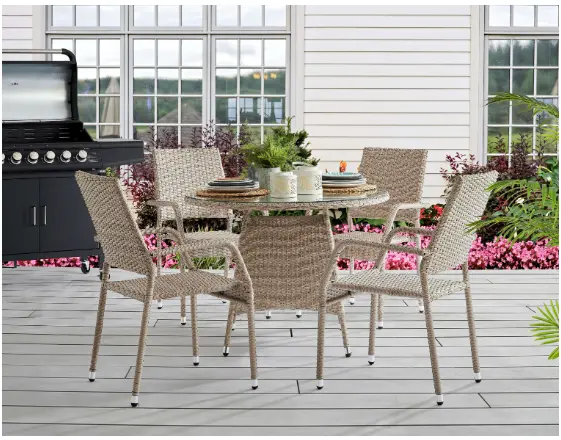 Modena Four-Person Outdoor Dining Collection 1