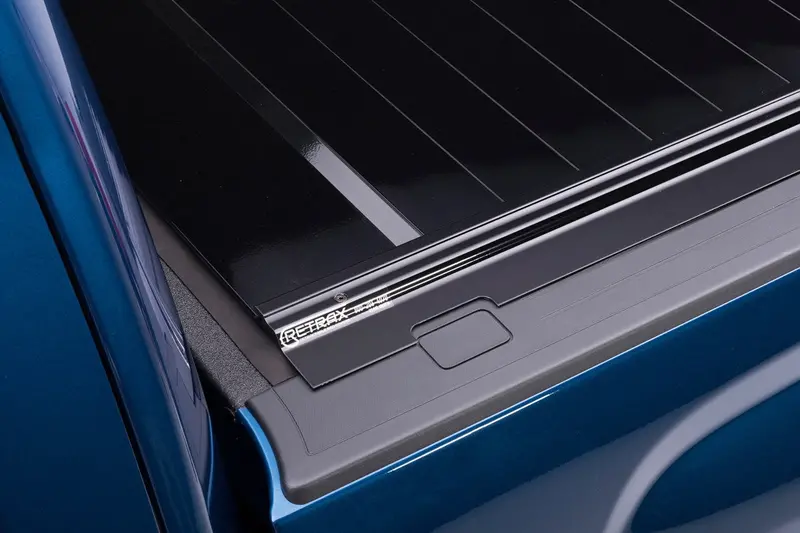 Retraxpro Retractable Tonneau Cover For 2004–2015 Nissan Titan 6.5-Foot Bed 1