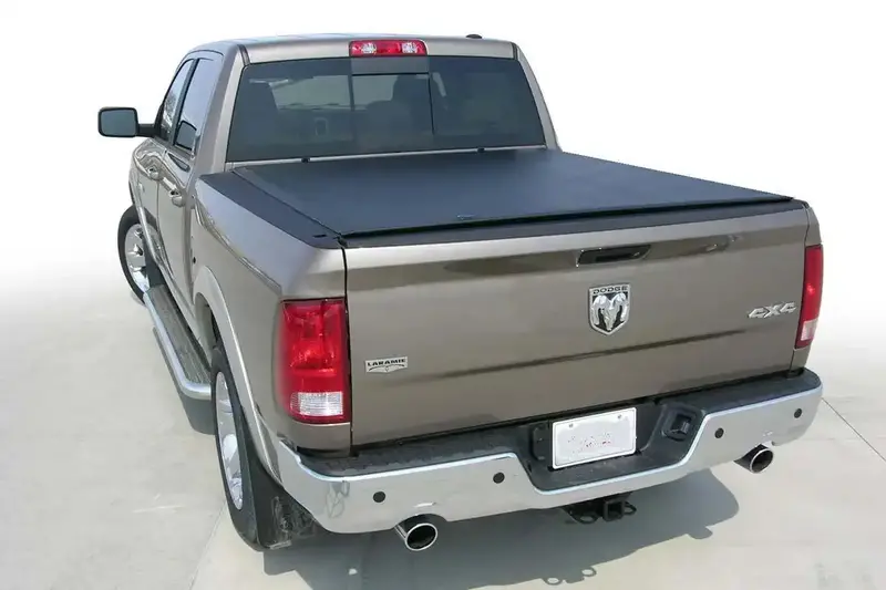 Access 2500/3500 8-Foot Dually Truck Bed Cover 1